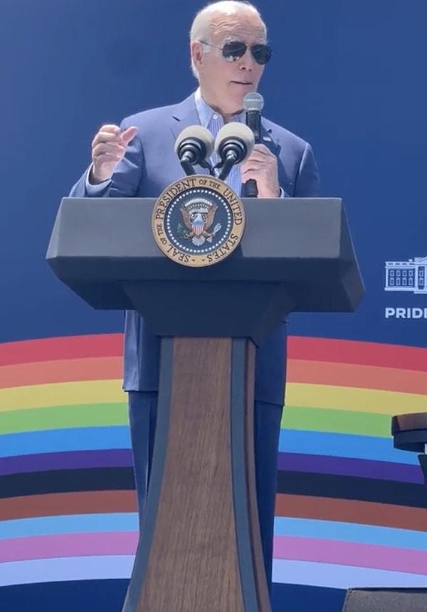 Joe Biden ise kutlamadaki konuşmasını "Tüm topluma, özellikle de trans çocuklara bir mesaj göndermek istiyorum: 'Seviliyorsunuz, duyuluyorsunuz, anlaşılıyorsunuz ve buraya aitsiniz'." şeklinde sonlandırdı.