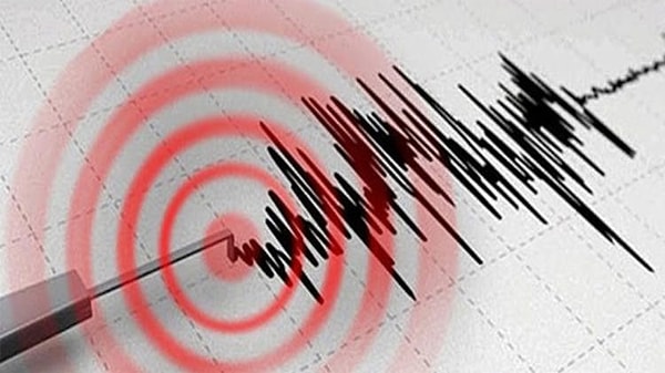 İzmir, güne depremle uyandı. Buca ilçesinde yaşanan 3.9 büyüklüğündeki deprem, il genelinde de hissedildi.