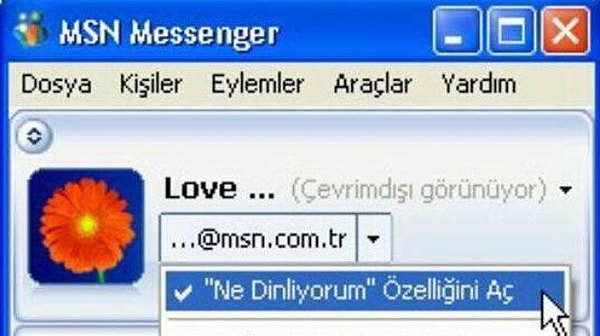 Şirket, günümüz sosyal medyaların atası olarak bilinen MSN'deki "Ne dinliyorum?" özelliğini kendi platformuna ekleyerek 2000'li yıllarda bilgisayar ile tanışan kullanıcılarını duygulandırdı.