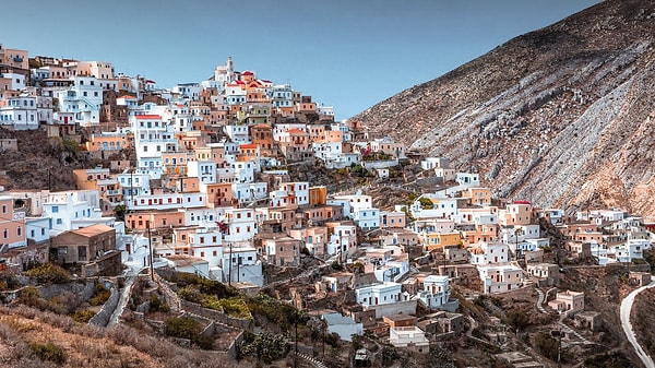 Bugün, kadınların egemen olduğu Yunanistan'ın Karpathos Adası'na yolculuğumuz var sizlerle.