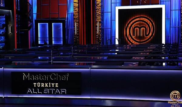 Aylar süren bekleyişin ardından nihayet MasterChef Türkiye All Star yayın hayatına başladı.