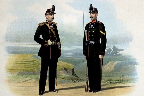 5. Откуда произошло слово «архаровцы»?