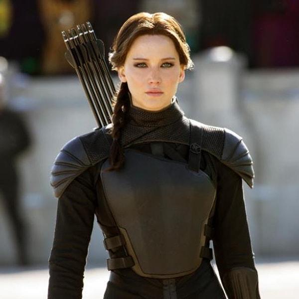 2. Jennifer Lawrence, Hunger Games evreninde Katniss rolünü yinelemeye açık olduğunu dile getirdi.