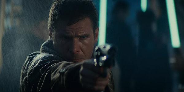 7. Harrison Ford, Blade Runner'daki seslendirmelerden nefret ettiğini söyledi.