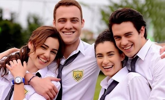 Güneşi Beklerken: A Journey Through the Complexities of Youth and Drama