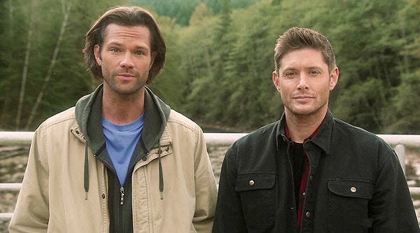 8. Чем занимались главные герои сериала «Сверхъестественное» Дин и Сэм?