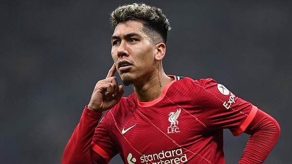 3 - Roberto Firmino