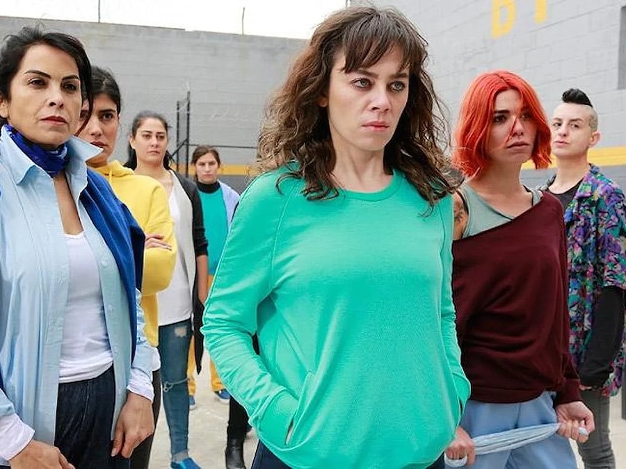 Avlu: A Gripping Turkish Drama Series Exploring Crime and Redemption ...