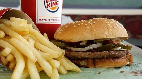 ChatGPT’nin yanıtı, "Burger King’in Whopper’ı boyut ve kullanılan malzeme açısında en büyük burger" oldu.