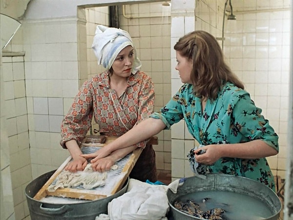 3. Перестирать на выходных все вещи