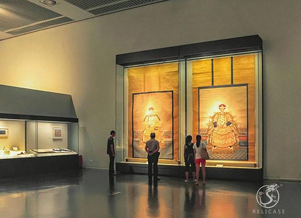 Çin Ulusal Müzesi'nin tarihi oldukça köklüdür ve ülkenin kültürel mirasının korunması ve sergilenmesine yönelik uzun bir süreci kapsar.