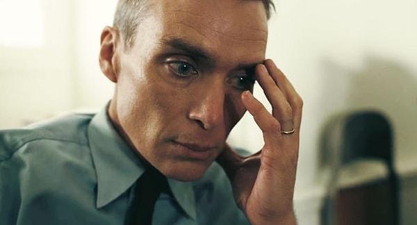 Oppenheimer'ın yönetmeni Christopher Nolan, geçtiğimiz gün Oppenheimer ile ilgili şöyle bir açıklama yaptı: "Oppenheimer'ı izleyenler salondan dağılmış bir hâlde ayrılıyor. Tek kelime konuşamıyorlar."