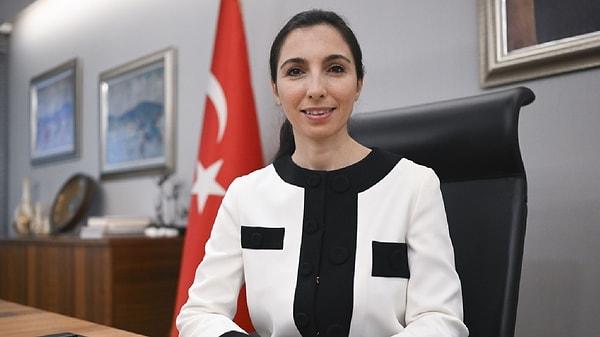 Günümüze geldiğimizde yurt dışı medyadan Türkiye'nin yeni Merkez Bankası Başkanı için bir analiz yayımlanıyor.  New York Times'tan Peter Coy'un analizinde Hafize Gaye Erkan için, "Bütün umut kaybolduğunda işleri bir kadına devret" denilmesi dikkatleri çekiyor.