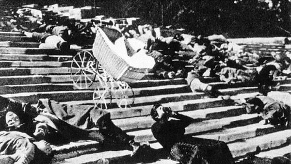 3. En ünlü montajlardan biri Sergei Eisenstein'ın "Potemkin Zırhlısı" (1925) filminden gelir.