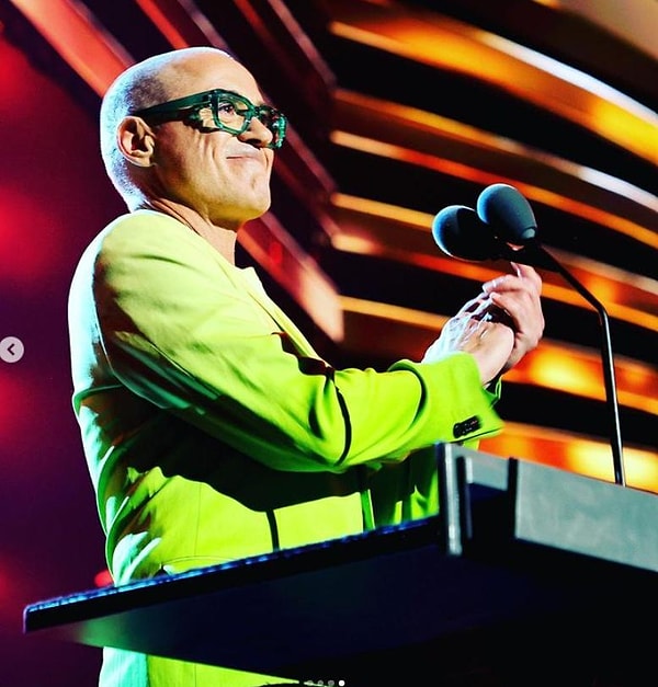 В этом году Дауни инвестировал в Motif Foodworks, компанию по производству продуктов питания, которая пытается производить «съедобные» веганские продукты.