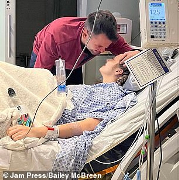 Теперь Макбрин делиться своей историей, чтобы привлечь внимание других людей к необычным симптомам и заставить их прислушиваться к своему телу