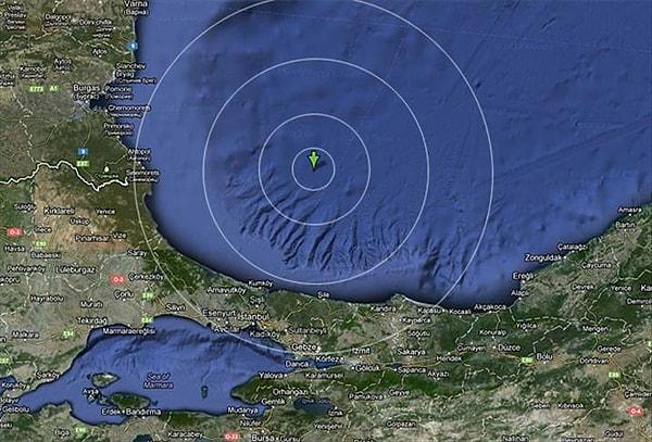 Gece saatlerinde Karadeniz açıklarında meydana gelen orta şiddetli deprem, vatandaşları korkuttu. Depremi hissedenler ise depremin büyüklüğünü ve merkez üssünü merak ediyor.