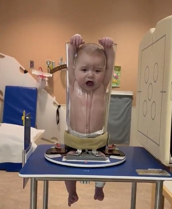 1. "Bebekler X-ray cihazına böyle giriyormuş. Bu bir şaka mı????"