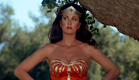 Как Линда Картер, оригинальная Чудо-женщина, выглядит сегодня в свои 71