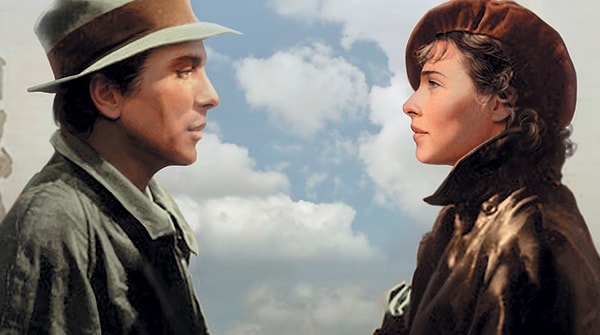 2. Назовите автора известного произведения «Триумфальная арка»?