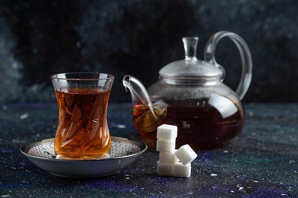 Çay dünyasındaki yolculuğumuzu tamamladığımızda, "en iyi" çayın gerçekten de kişisel bir tercih meselesi olduğu ortaya çıkıyor.