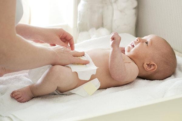 Bebeğinizde idrar yolu enfeksiyonu varsa bezinde iltihaplı veya bulanık idrar görülebilir. Bebeğinizde genel bir huzursuzluk ve ateş varsa da idrar yolu enfeksiyonunu düşünebilirsiniz.