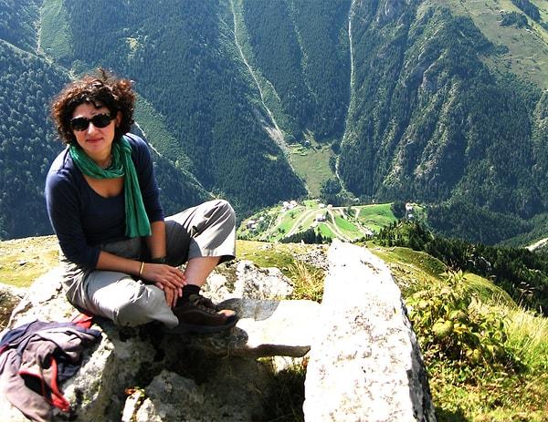 2015 yılında Cambridge Üniversitesi'nde çalışan dilbilimci Ioanna Sitaridou, Trabzon'un Romeyka konuşulan köylerine gitmiş ve bölgede dilin yapısı hakkında çalışmalar yapmıştır.