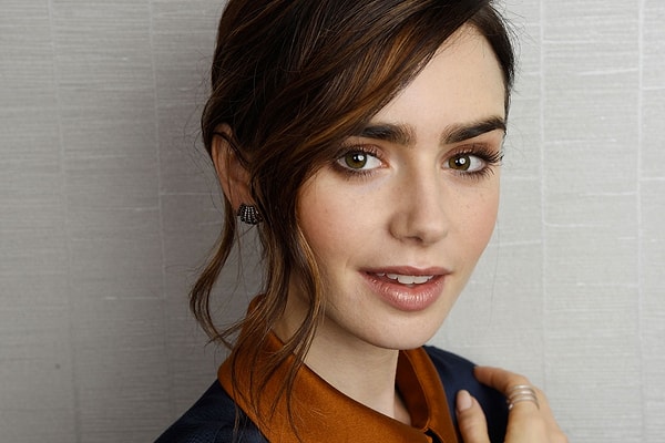 У вас светло-карие глаза и каштановые волосы!