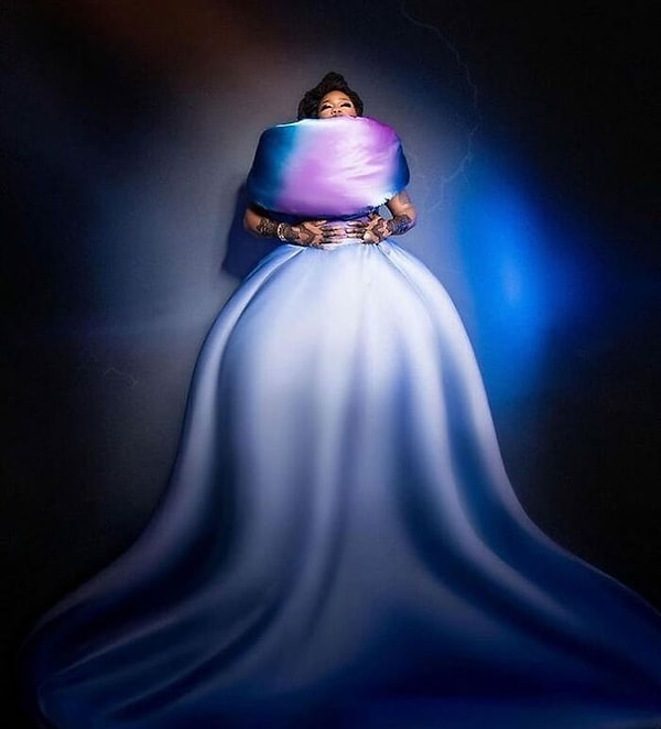 20. Женщина, вы тонете? Махните рукой, если да