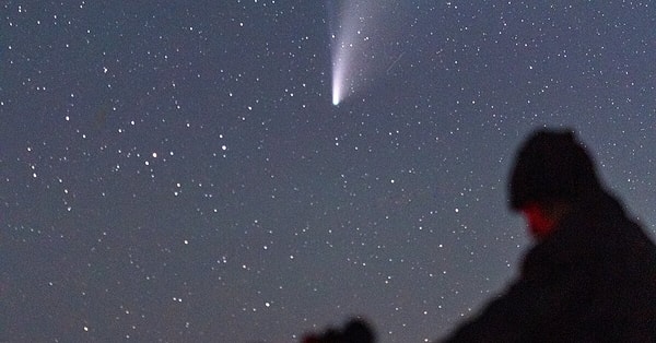 10. Какое астрономическое явление жители Земли могут наблюдать один раз в 76 лет?