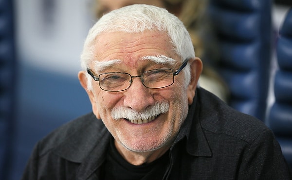 5. Кто по национальности Армен Джигарханян?