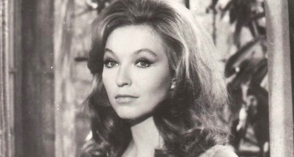 9. Правда ли, что у Марины Влади французское гражданство?