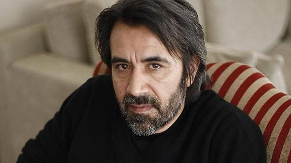 Zeki Demirkubuz, senaristliği ve yönetmenliğiyle Türkiye'nin hiç kuşkusuz en iyi yönetmenlerinden biri. Ama onun yönetmenliği dışında da çok konuşulan bir özelliği var: Futbol sevgisi.