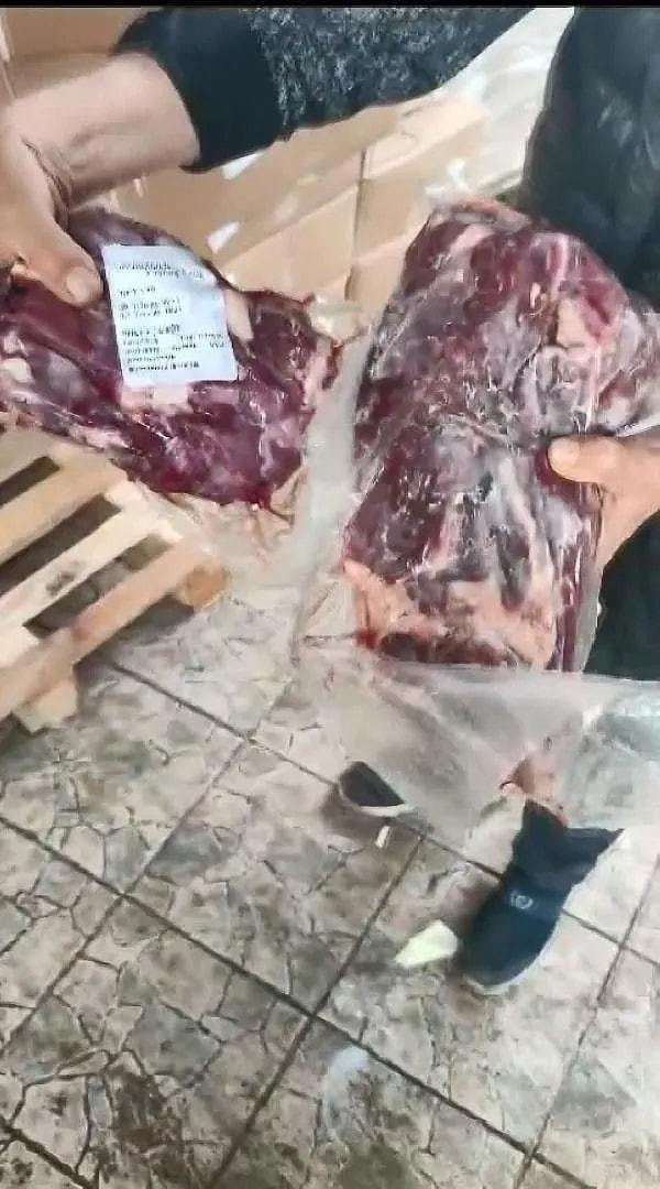 Ayrıca deponun da ruhsatsız işletildiği belirlendi. Yapılan incelemelerin ardından İl Tarım ve Orman Müdürülüğü ekiplerince 3 ton 800 kilogram et imha edildi.
