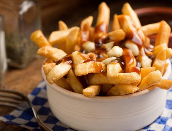 9. Как называется канадское блюдо на фото?