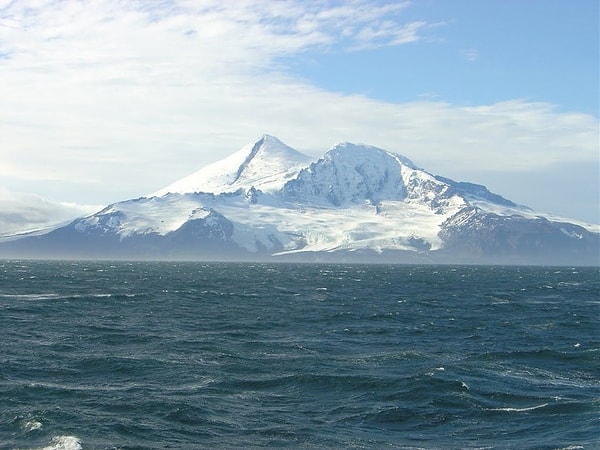 10. Какая высота у самой высокой точки Австралии (гора Косцюшко)?