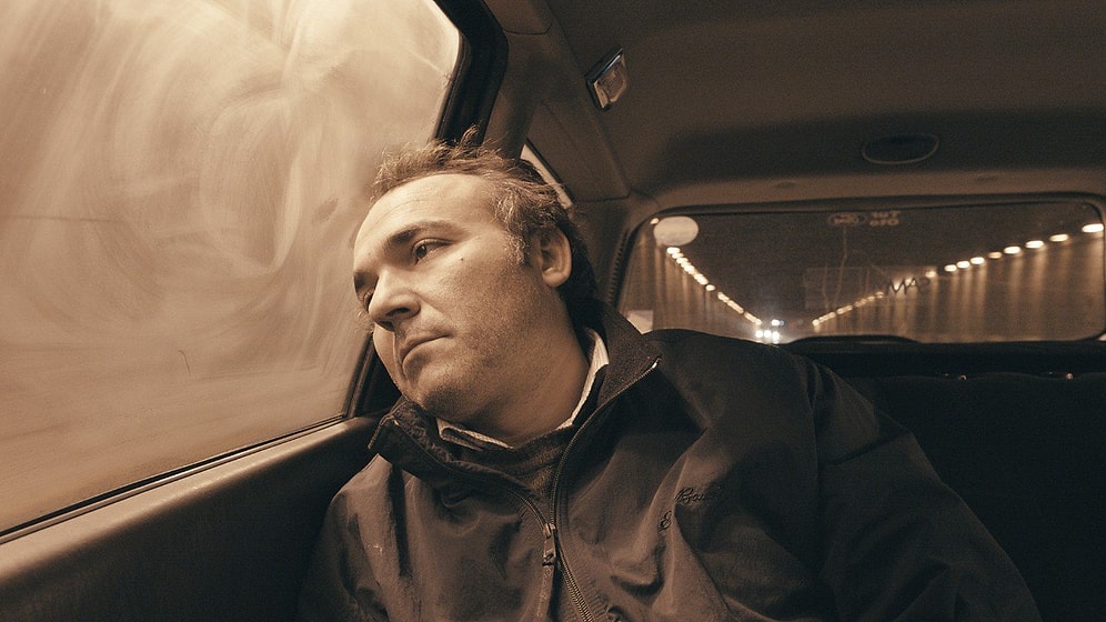 "Yeraltı (Inside)" - A Haunting Dive into Existential Struggles by Director Zeki Demirkubuz