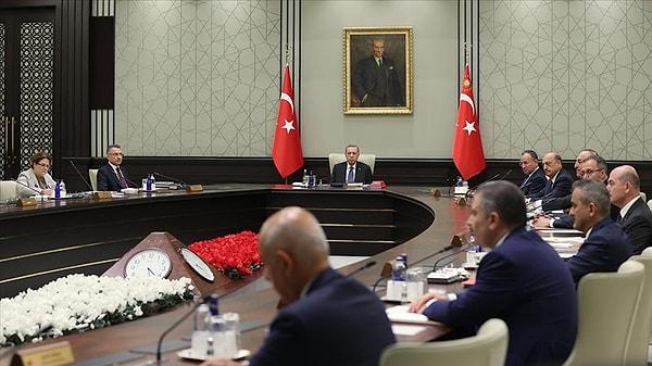 Cumhurbaşkanı Recep Tayyip Erdoğan'ın başkanlık edeceği kabine, bugün Beştepe'de toplanıyor.