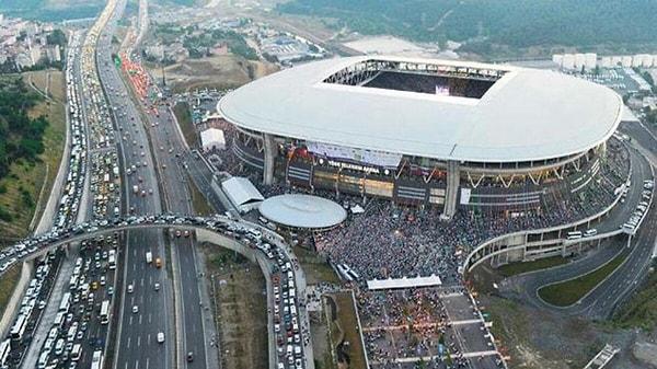 Türk Telekom Arena, Nef gibi isimler alan Seyrantepe'deki stadyum artık Rams Global olarak anılacak. Bunun da bedeli 2023-2024 Futbol Sezonu için "isim ve sponsorluk" karşılığında 213 milyon 600 bin TL + KDV olarak belirlendi. Küçük bir detayla birlikte!
