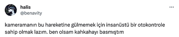 Her ne kadar gülmemeye çalışsa da hepimizi güldüren futbolcuya gelen yorumlardan bazıları şöyleydi👇