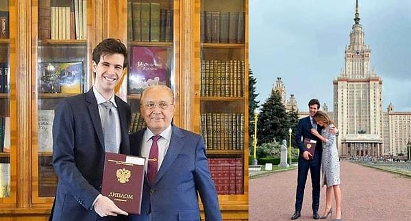 Hafız Esad'a diplomasını, Moskoca Devlet Üniversitesi'nden mezun olan diğer Suriyeli öğrencilerle birlikte üniversite rektörü Viktor Sadovnichy tarafından verildi.