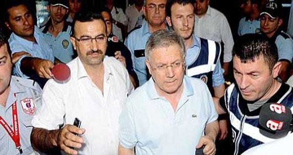 Şike soruşturmasının merkezinde de Fenerbahçe ve Başkanı Aziz Yıldırım vardı. Dosyada başka maçlar olsa da kamuoyu Dava’yı Aziz Yıldırım ve Fenerbahçe eksenli gördü.