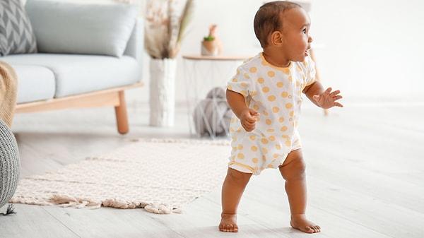 Kalça çıkığı olan bebek nasıl yürür?
