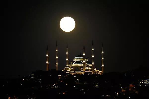 Ve Türkiye'den Süper Ay...