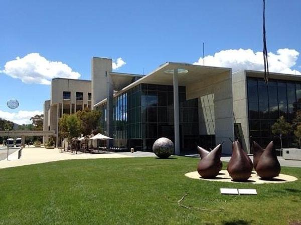 5. Aborjin Sanatı: Avustralya Ulusal Galerisi, Canberra, Avustralya