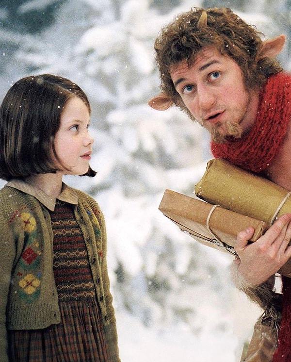 10. Netflix, Narnia uyarlaması için resmi çalışmalara başladı!  Greta Gerwig, yeni serinin en az iki filminin yönetmenliğini üstlenecek.