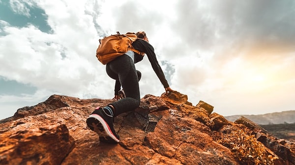 2. В какой стране находится самая высокая гора?