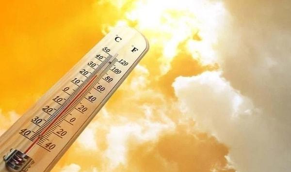 Boğaziçi Üniversitesi İklim Politikaları Araştırma Merkezi Müdürü Prof. Dr. Levent Kurnaz, 15 Ağustos'a kadar Türkiye'de tarihin en büyük sıcaklarının görüleceğini söyledi.