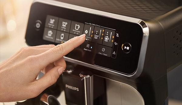 Sezgisel dokunmatik ekranı ile en sevdiğiniz kahveyi kolayca seçebilirsiniz.