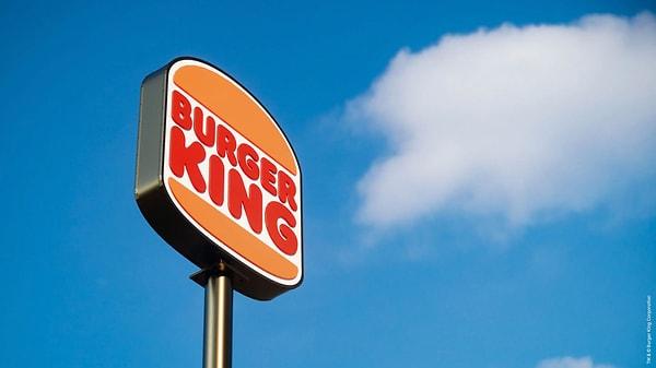 Burger King'in Tayland'da müşterilere satışa sunduğu son ürünü sosyal medyada tartışmalara neden oldu.